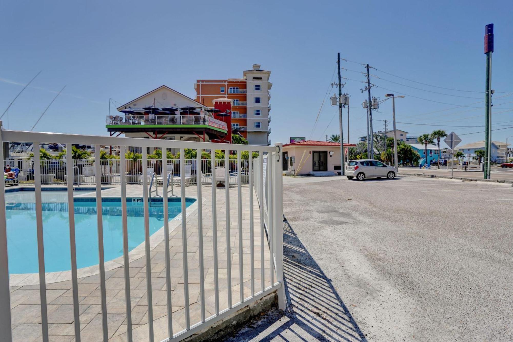 Madeira Bay Resort I 1505 St. Pete Beach Exterior photo